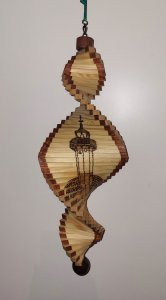 Windspiel aus Holz - Windspirale - Holzspirale, Sassnitzer Leuchtturm, Länge 60 cm