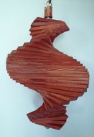 Windspiel aus Holz - Windspirale - Holzspirale, Länge 35 cm - Lasiert, Farbton Mahagoni