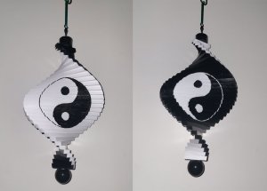 Windspiel aus Holz - Windspirale - Yin Yang, Länge 40 cm